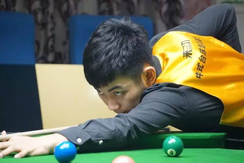 布云朝克特 布云朝克特