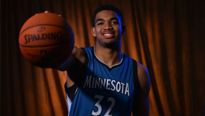 在篮球场上 在篮球场上